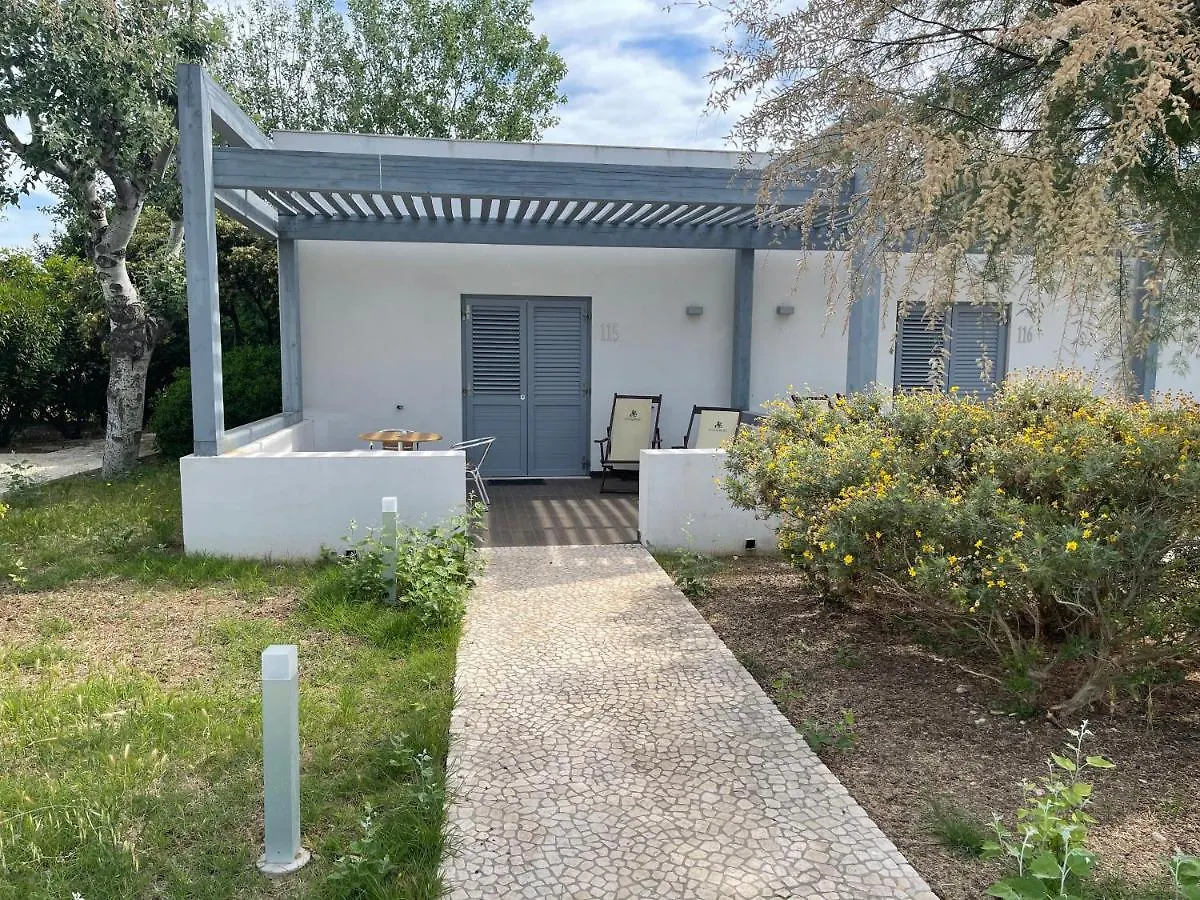 Baia Sangiorgio Hotel & Beach Club Bari 4*,  Olaszország